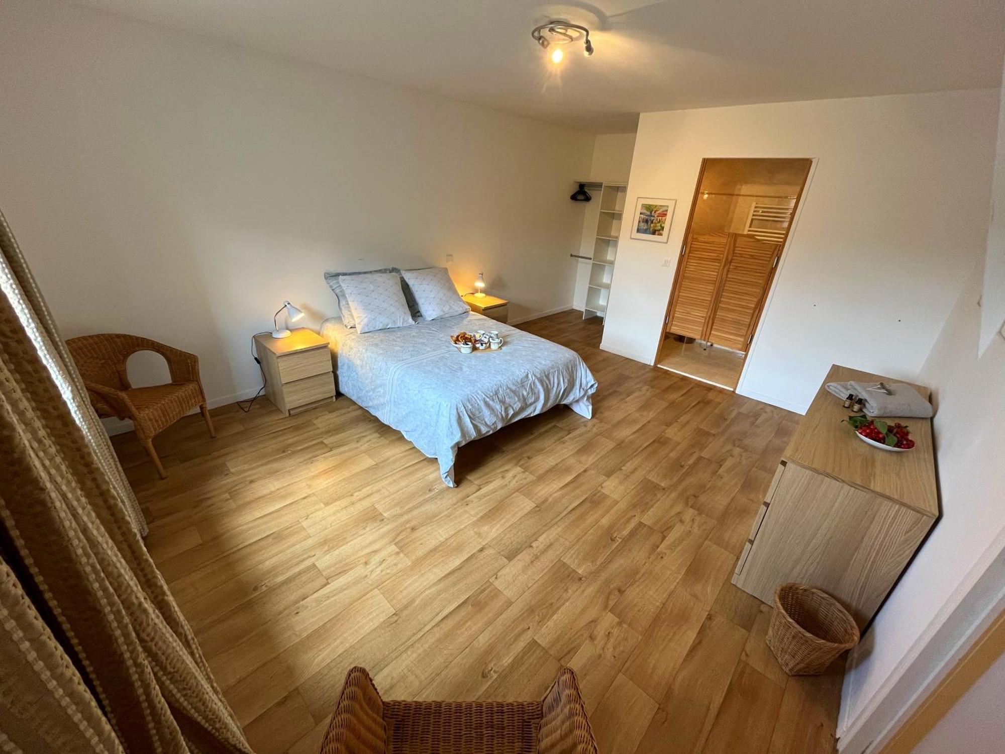 Ecurie Des Charmes A 5 Minutes De La Plage Merville-Franceville-Plage Dış mekan fotoğraf