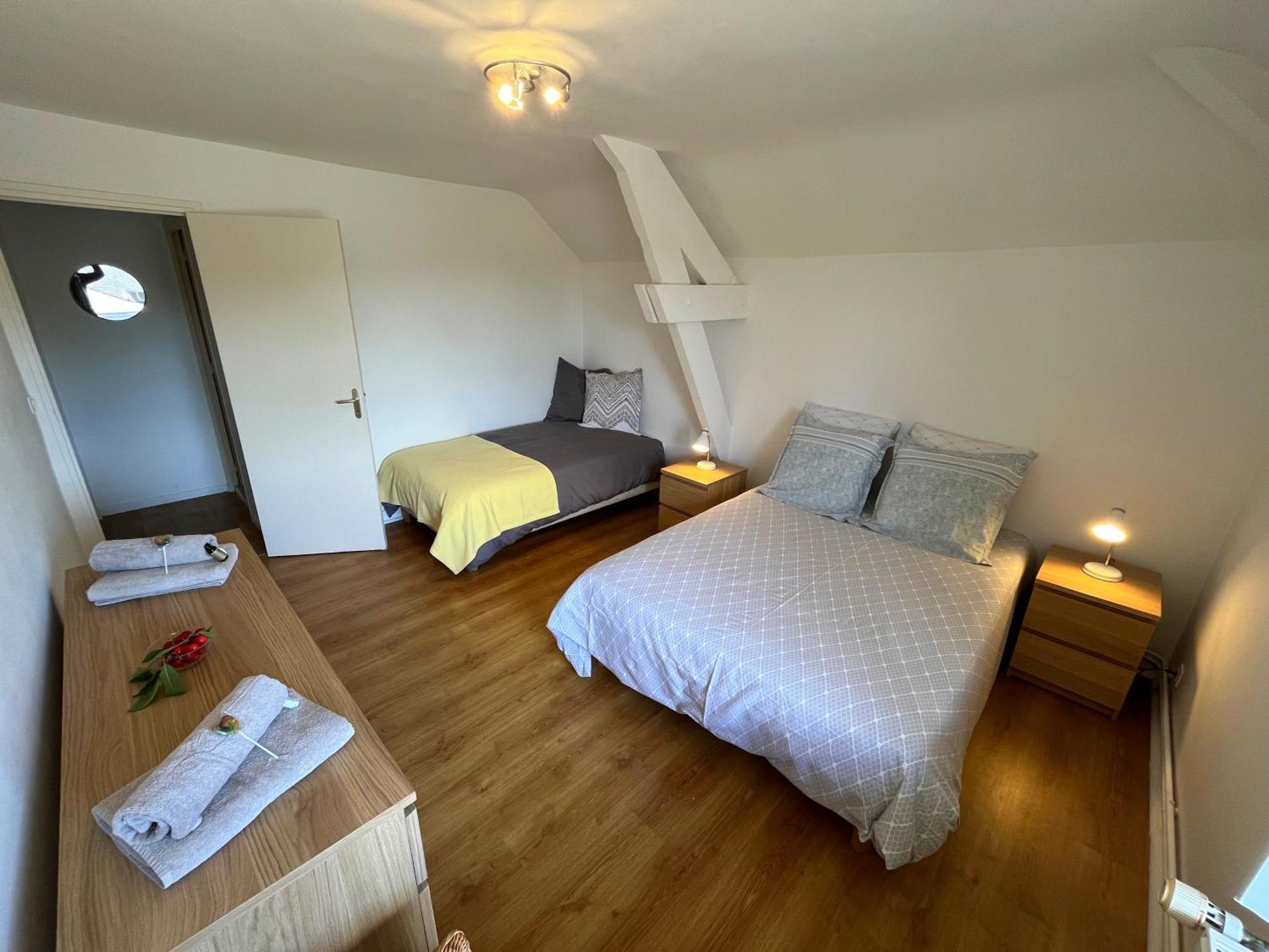 Ecurie Des Charmes A 5 Minutes De La Plage Merville-Franceville-Plage Dış mekan fotoğraf